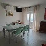 Casa Adriana Con Incantevole Vista Διαμέρισμα Bee