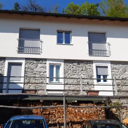 Casa Adriana Con Incantevole Vista Lägenhet Bee